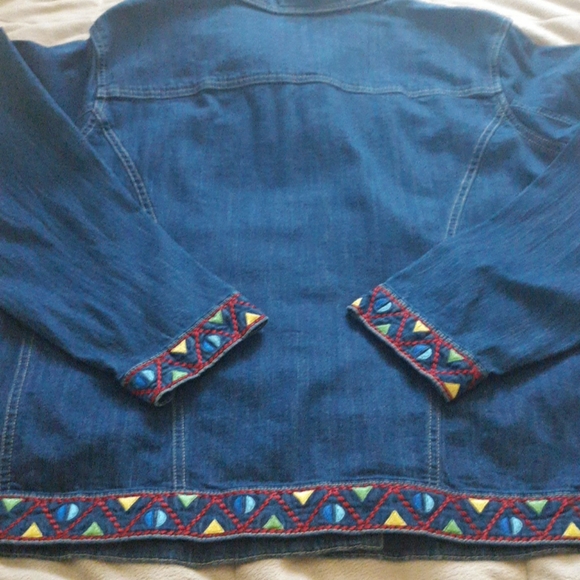 Napa Valley Embroidered Denim Jacket - Picture 8 of 8